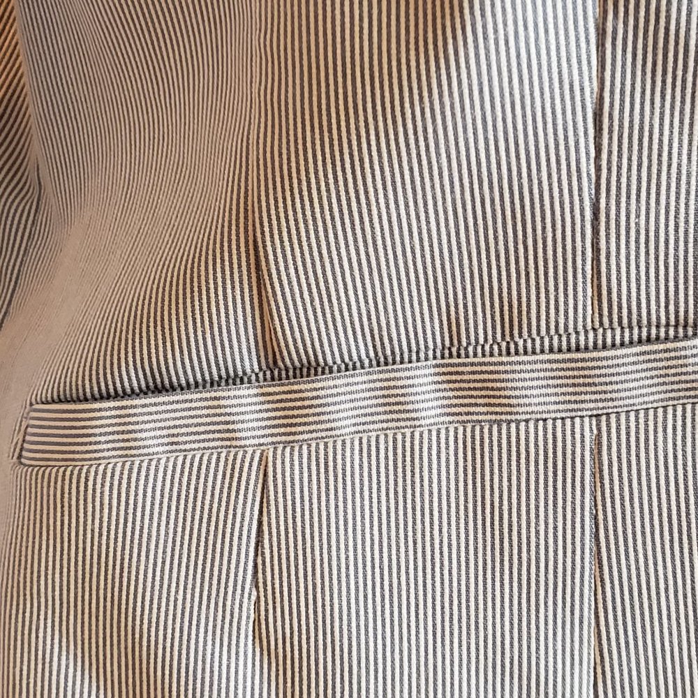 Blazer - Picture 3 of 8